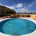 Alquilaencanarias-Medano Lagos De Miramar I * El Medano (Tenerife)